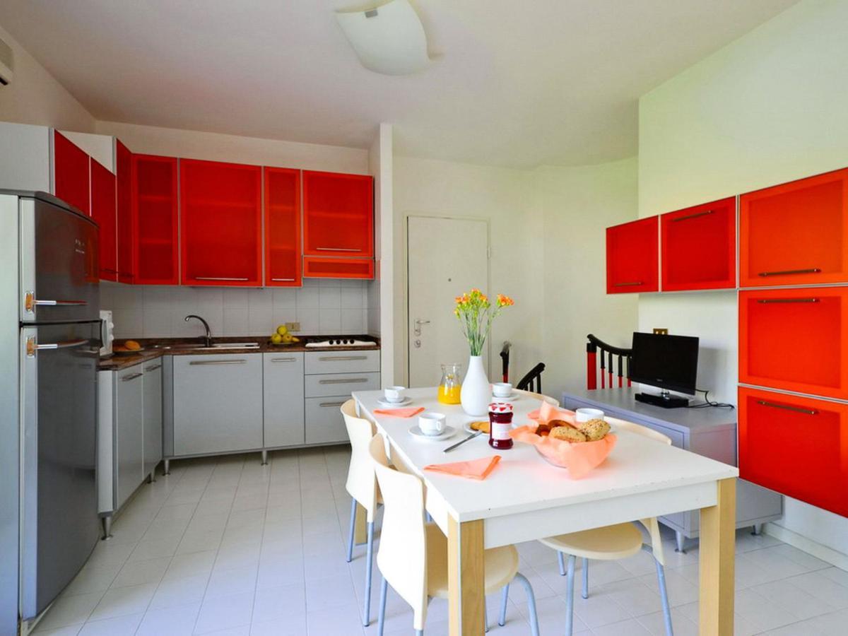 Apartment Parco Hemingway-3 By Interhome Линяно Сабиадоро Екстериор снимка